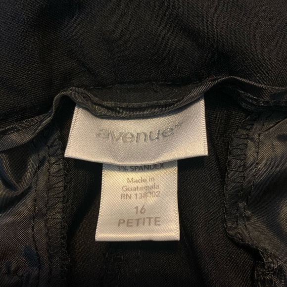 Avenue Black Stretch Plus Size Dress Capri Pants Size 16 P - Picture 4 of 7